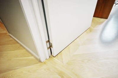 V-Series ระบบวงกบครอบผนัง