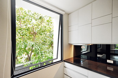 C-Series ระบบบานกระทุ้ง